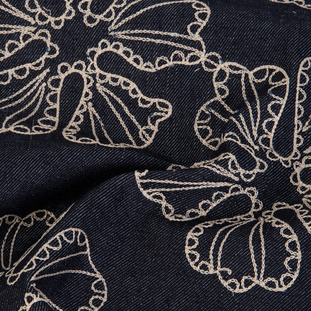 LACES G1354